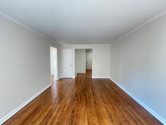 2nd image of 310 Boylston Ave E #310