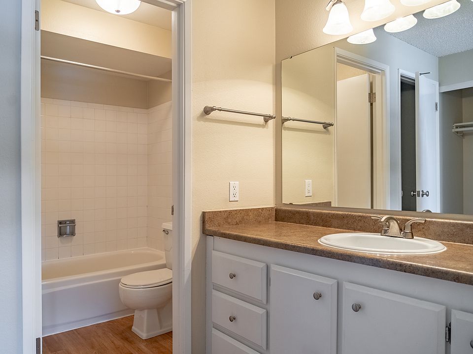 Watercrest Apartment Rentals Lake Forest Park, WA Zillow