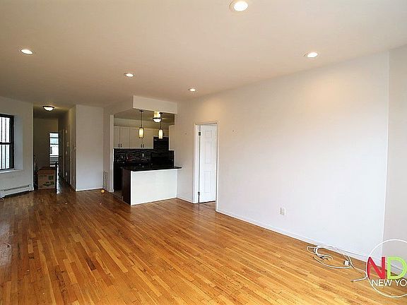 2nd image of 421 Throop Ave APT 3