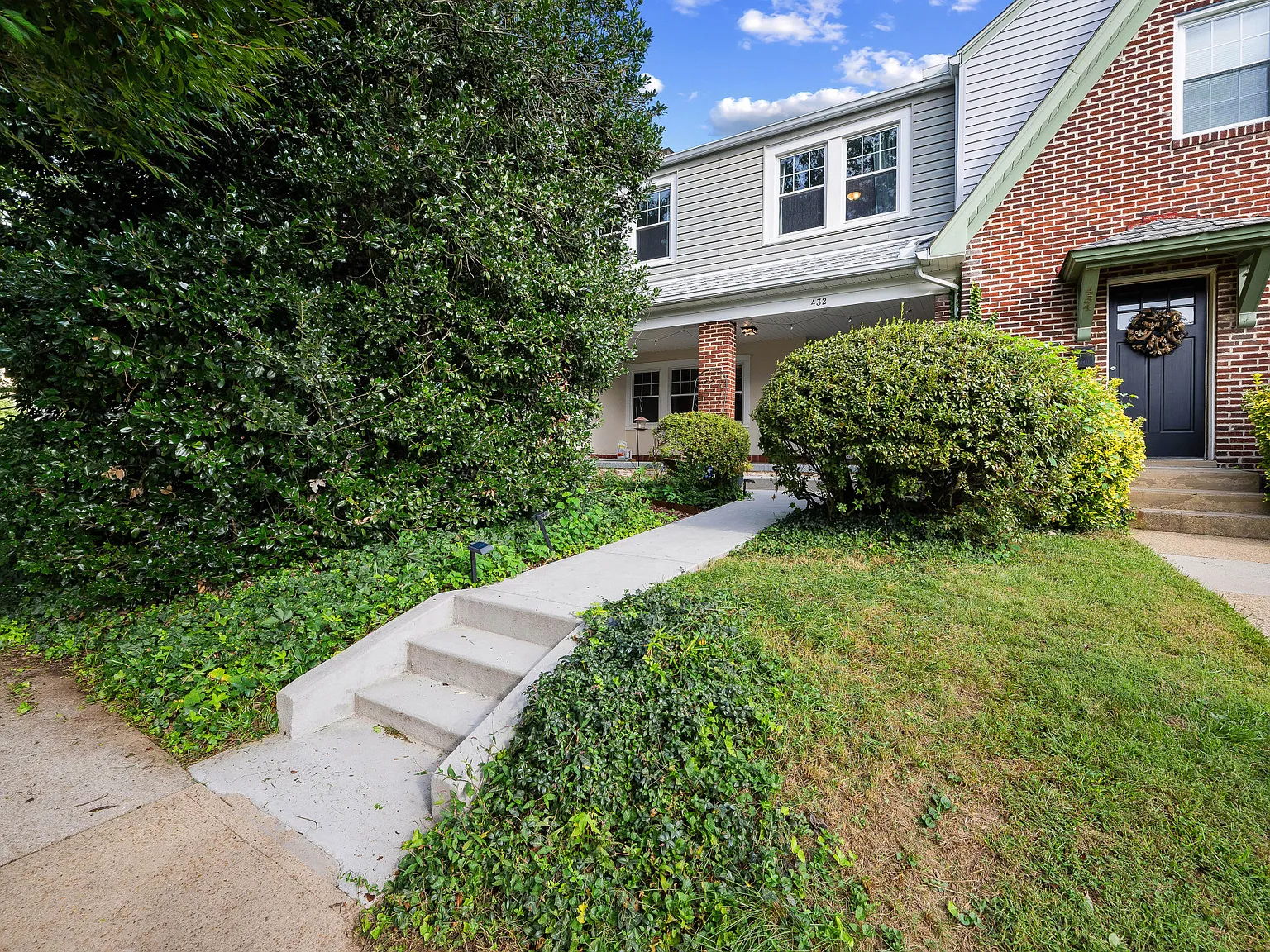 Adorable Town Home in Lake Evesham! — Photo 3
