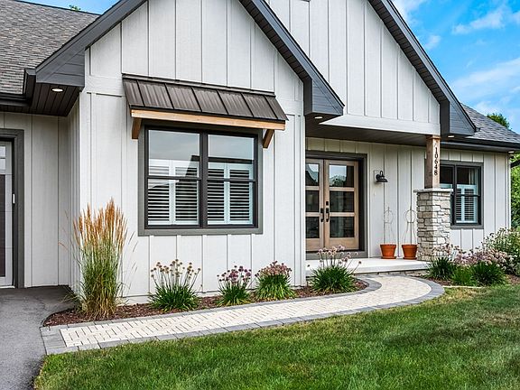 3rd image of 10648 Cove Ln #1