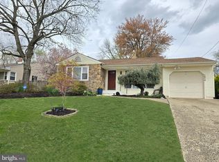 1610 S Bowling Green Dr, Cherry Hill, NJ 08003