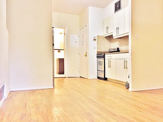 Rented by The Search D&M | media 5