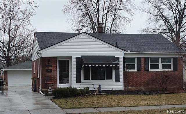 1st image of 22985 Carolina St