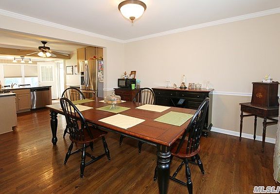 5th image of 79 Moeller St