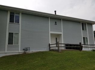 719 E Chestnut St APT 2, Pardeeville, WI 53954