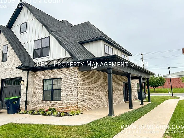 1009 Easton Ct — Photo 3