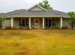 206 Camellia Dr, Quitman, GA 31643