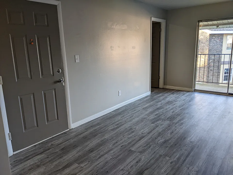 Park At Wind trace Apartment