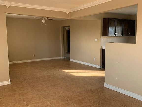 2nd image of 2814 W El Caminito Dr