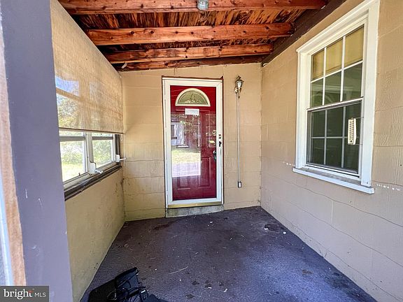 4th image of 1509 Seton Dr