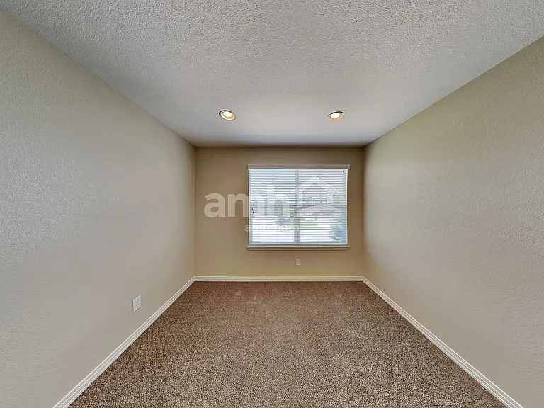 25568 E Glasgow Pl — Photo 12
