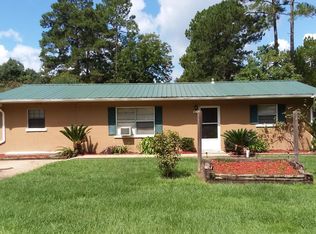 590 4th St, Chipley, FL 32428