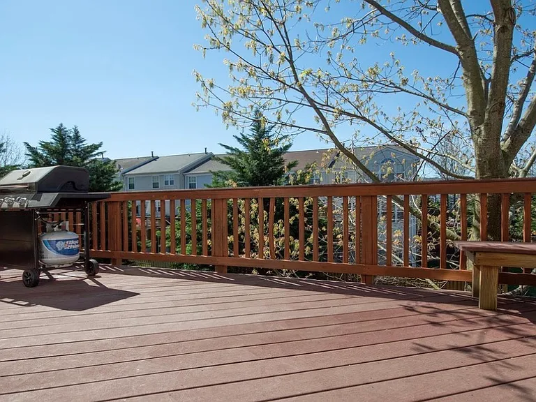 12327 Malvern Way — Photo 12