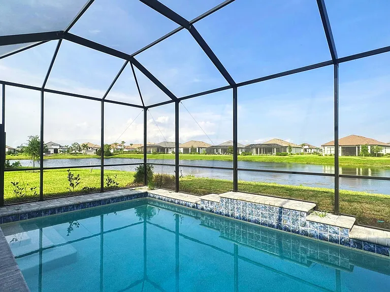 4733 Cassio Ct — Photo 29