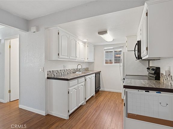 5th image of 120 Jennifer Ct