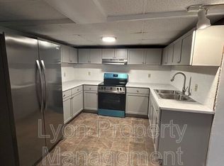 1495 Ten Rod Rd #1R, North Kingstown, RI 02852