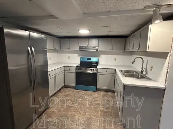 1495 Ten Rod Rd #1R, North Kingstown, RI 02852