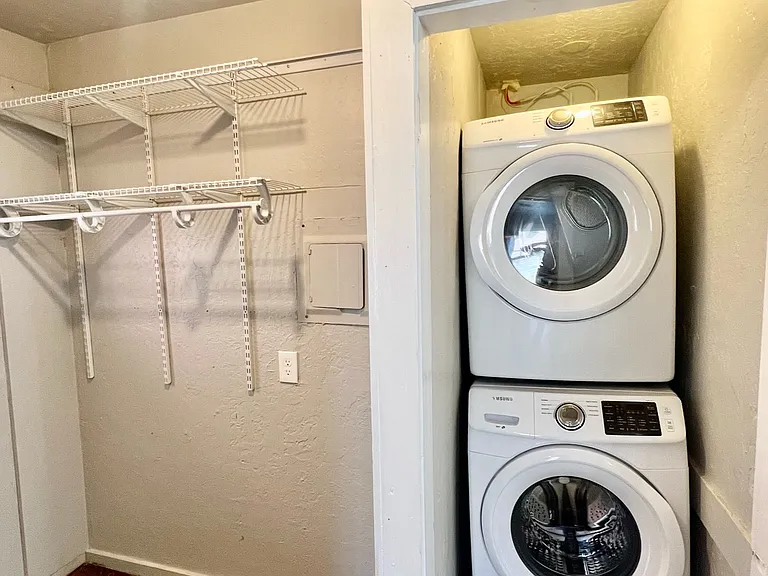 1021 N Denver Ave #B — Photo 10
