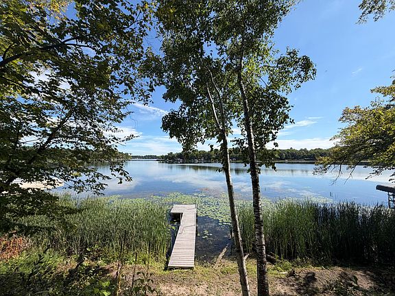 2nd image of 31528 Lakeview Dr
