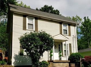 637 Oak Hill Rd, Wooster, OH 44691