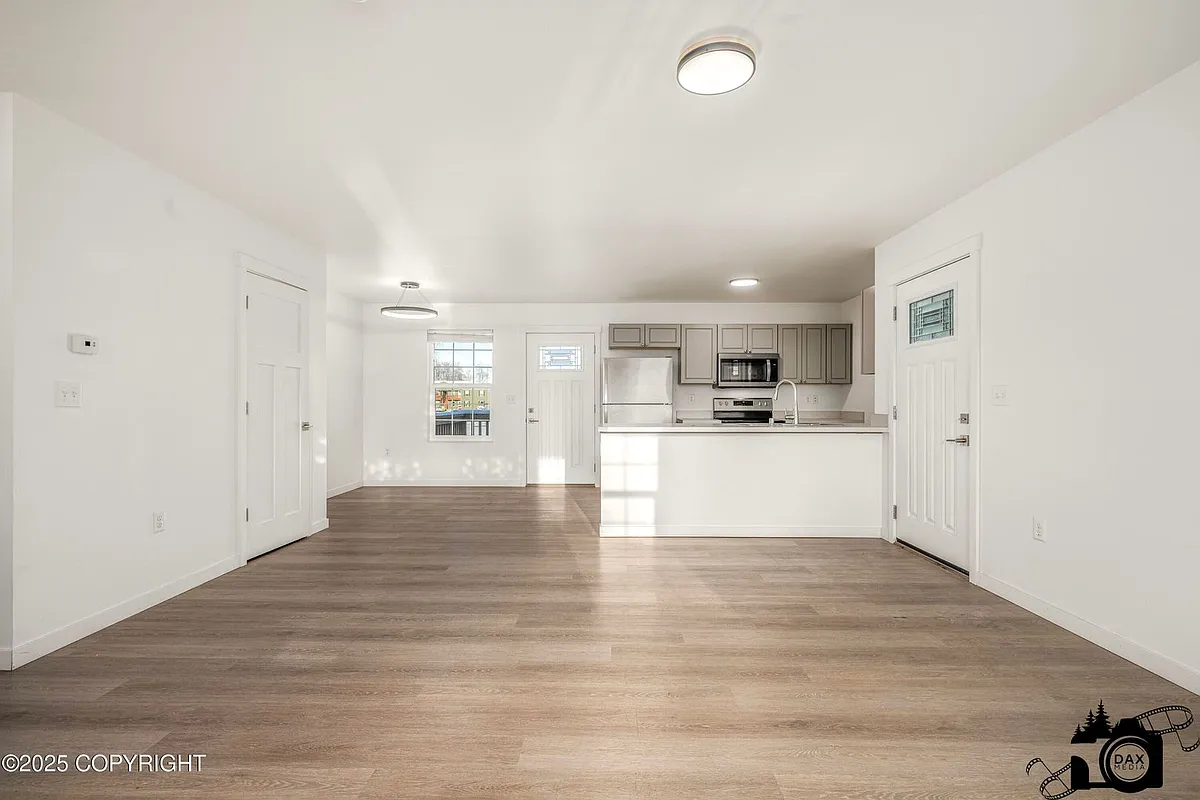 Building Photo - 1635 S Pollywog Pl