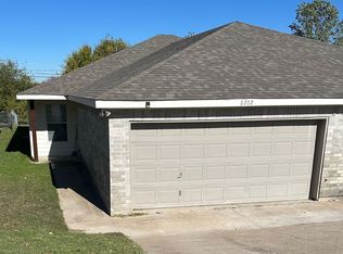 8200-8202 Marydean Ave, Fort Worth, TX 76116