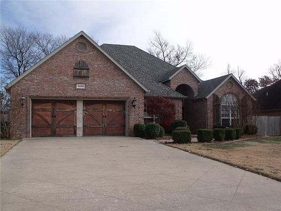 3rd image of 5205 S Brooks Cir
