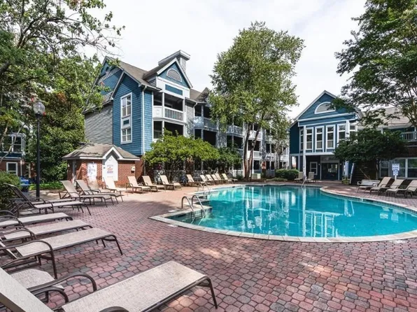525 N Graham St, Charlotte, NC