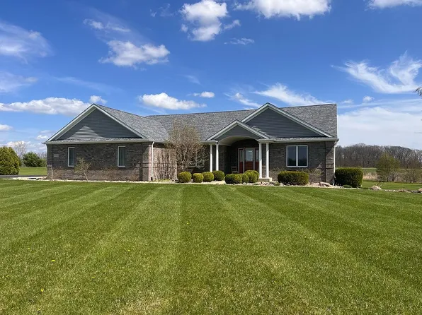 10709 N 300 E, Roanoke, IN 46783