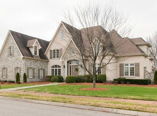14 Middleton Park Ln, Nashville, TN 37215