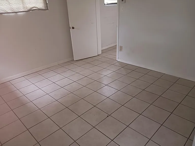 625 Glenridge Way #A — Photo 13