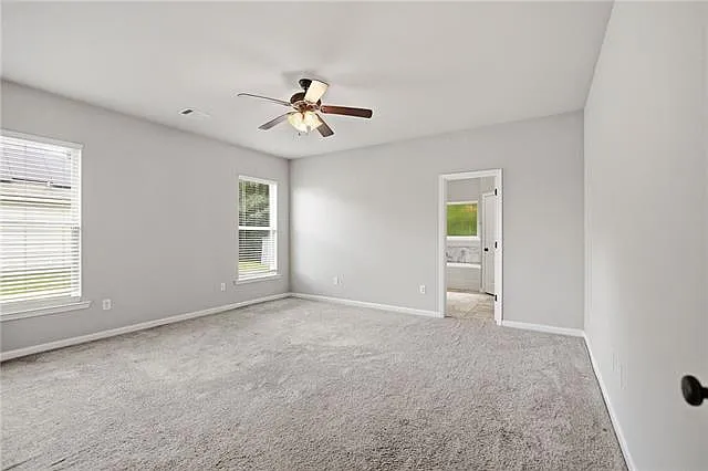 11056 Regency Ave — Photo 5