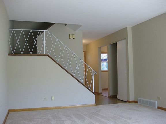 4th image of 9390 N Parkside Dr