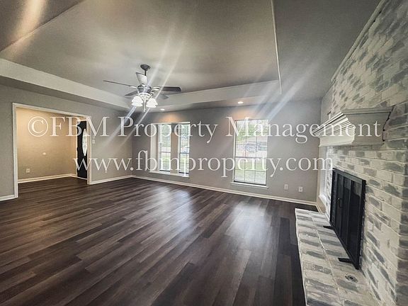 4th image of 1603 Yorkstown Dr