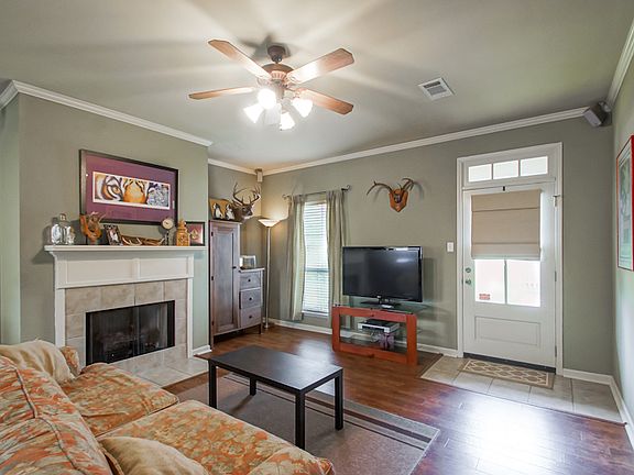 4th image of 41077 Fairmont Ave