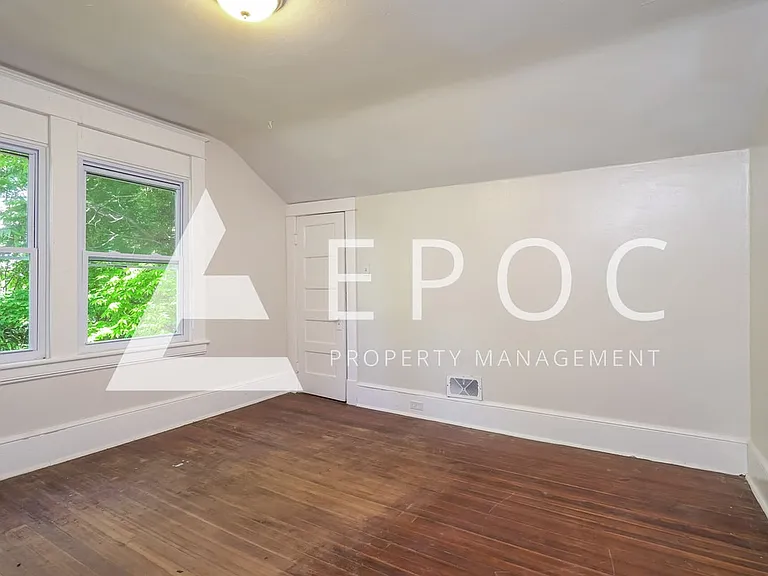 806 Lawsonville Ave — Photo 8