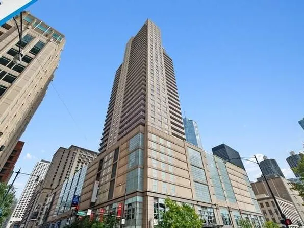 545 N Dearborn St APT 910, Chicago, IL 60654