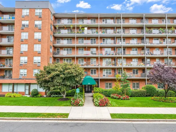 20 Wendell Street #29D, Hempstead, NY 11550