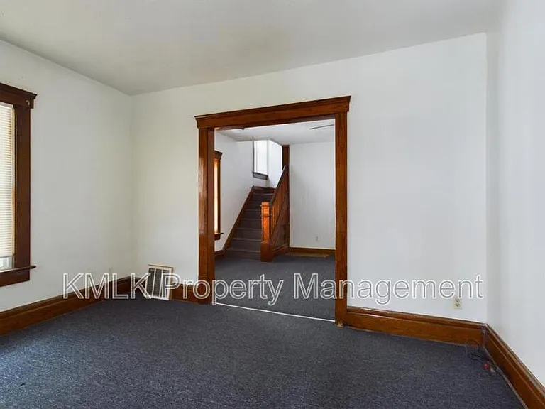 693 Kling St — Photo 6