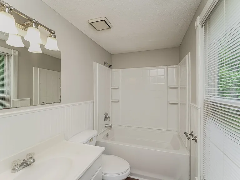 5708 Running Wood Ln — Photo 14