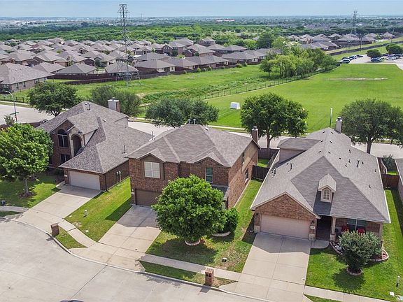 4th image of 8220 Misty Water Dr