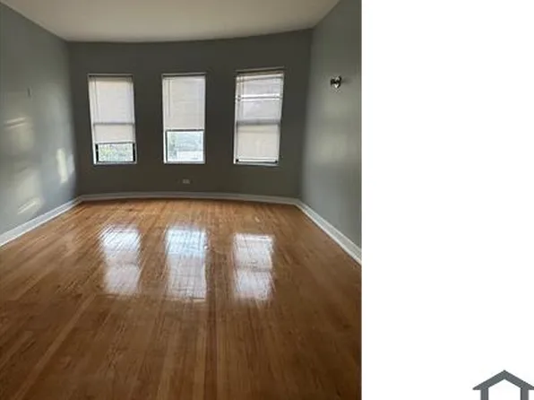 2710 E 80th St #3, Chicago, IL 60617