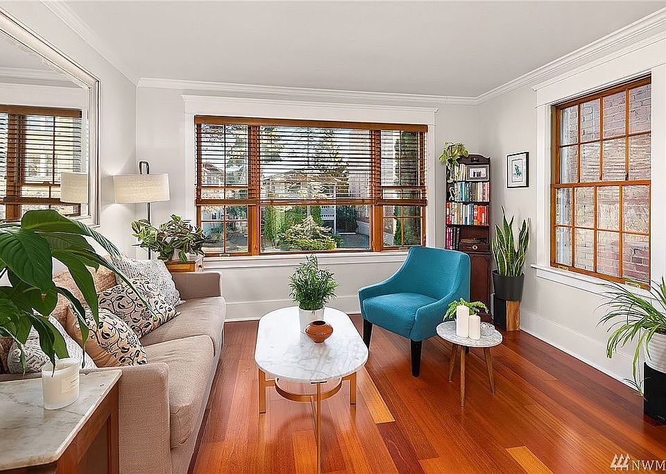 1st image of 215 17th Ave E APT 14