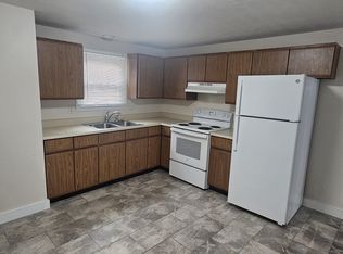 214 Putnam St #2, Manchester, NH 03102