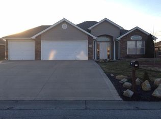 210 NW Jackie Ave, Grain Valley, MO 64029