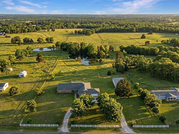 5th image of 929 County Line Church Rd