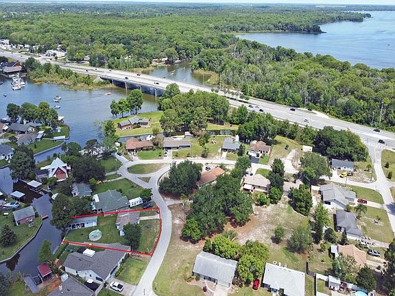 4th image of Tropical Shores Dr