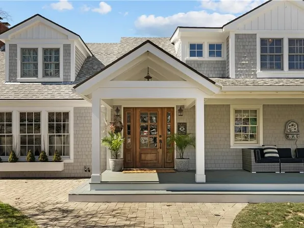 68 Bancroft Dr, Portsmouth, RI 02871