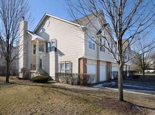 9229 W Huntington Ct, Mokena, IL 60448